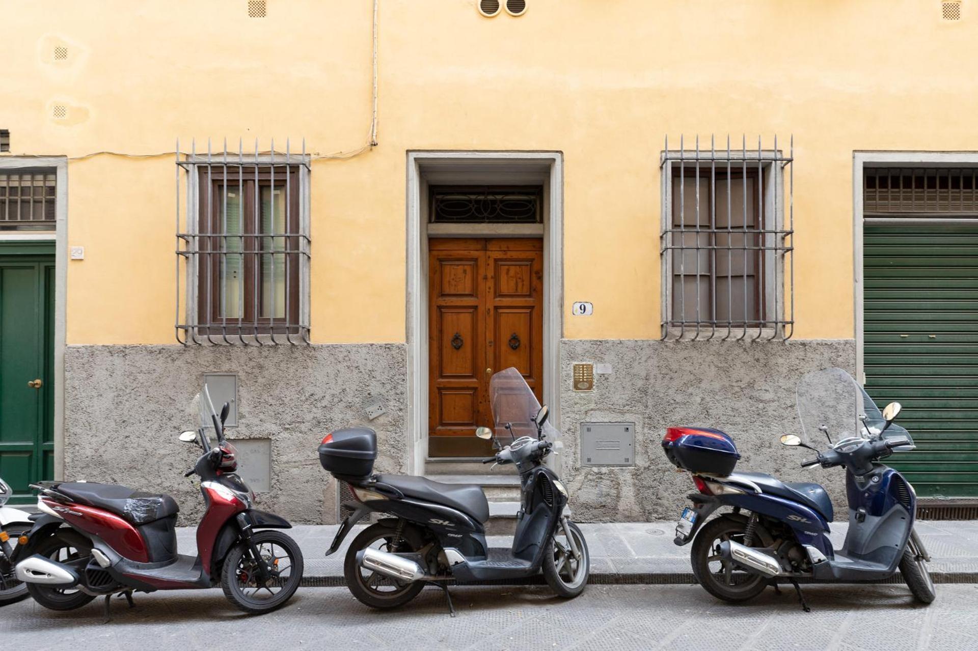 Apartment Pitti Family In *